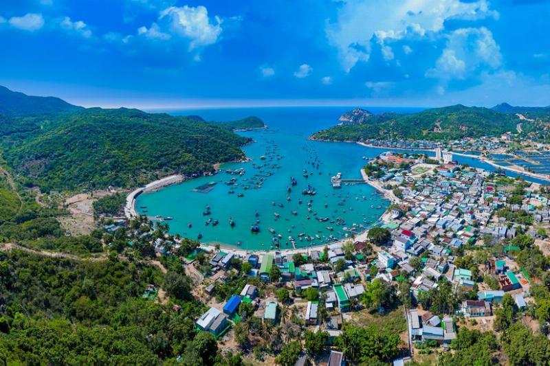Tháp Po Klong Garai cổ kính, biểu tượng kiến trúc và văn hóa Chăm pa tại Ninh Thuận, điểm nhấn trong các tour du lịch văn hóa.